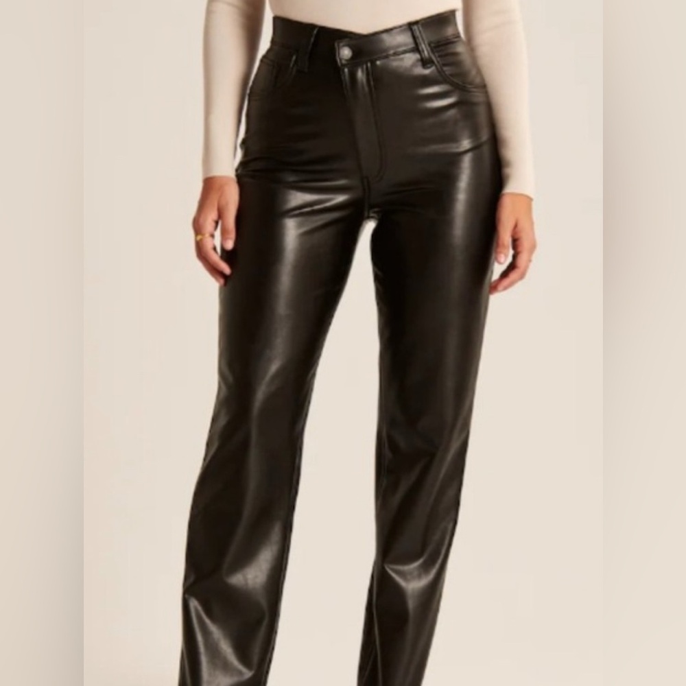 Abercrombie & Fitch Criss-Cross Waistband Vegan Leather 90s Straight Pant